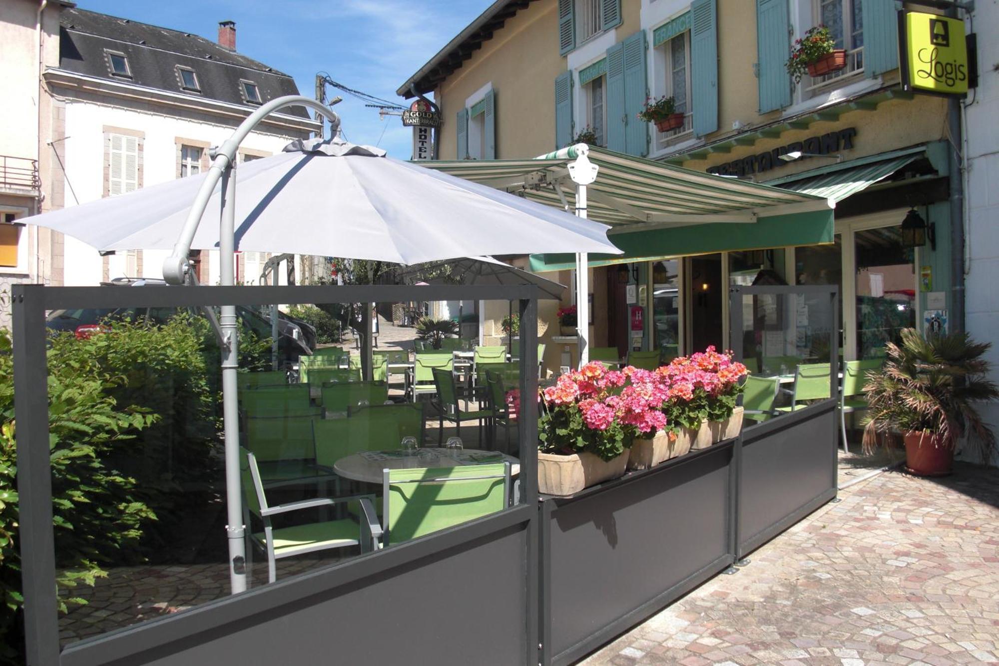 Logis Hotel De France Rochechouart Bagian luar foto